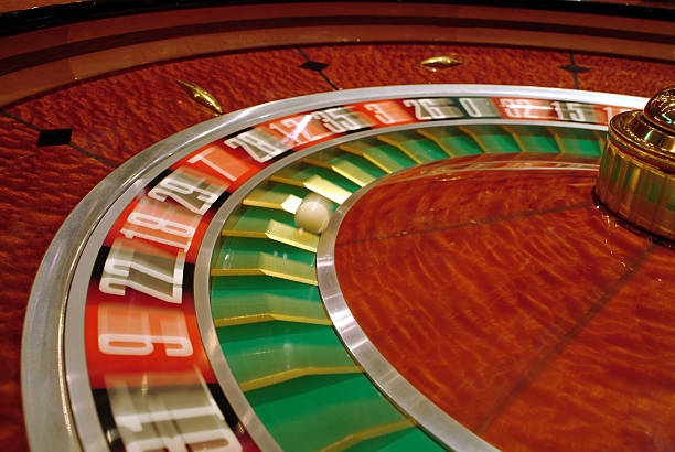 Wolf Gold slot interface showing reels and symbols on sm605 login